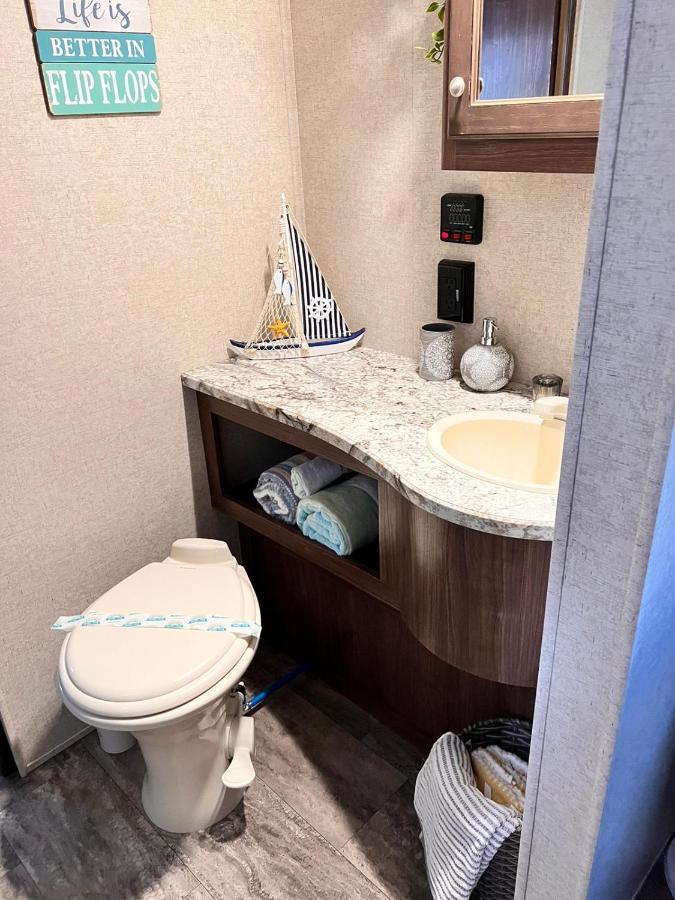 Rv Camper Paradise On The Wheels In Clearwater Beaches Largo Esterno foto