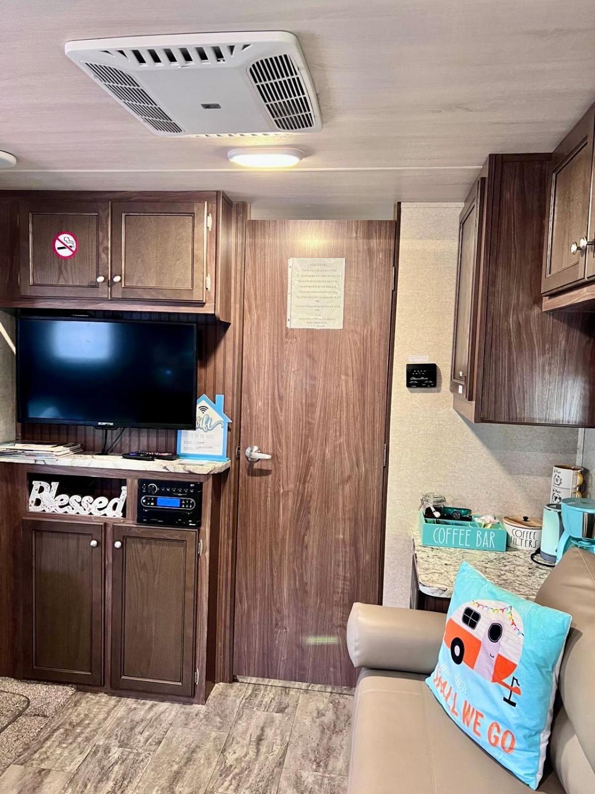 Rv Camper Paradise On The Wheels In Clearwater Beaches Largo Esterno foto
